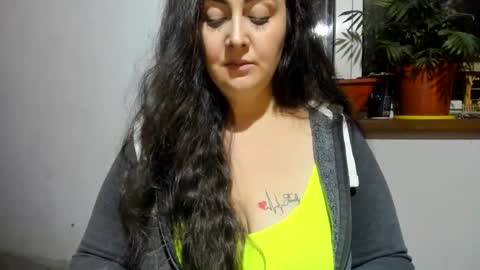 Snapshot of deliciousbutt chatting on September 14, 10:11 pm  Monica or Moni online show from September 14, 10:11 pm