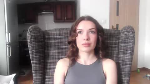 Snapshot of delightaurora chatting on February 26, 7:34 am Aurora online show from February 26, 7:34 am