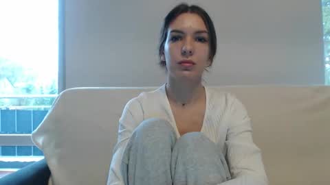 Snapshot of delightaurora chatting on October 9, 6:08 am Aurora online show from October 9, 6:08 am