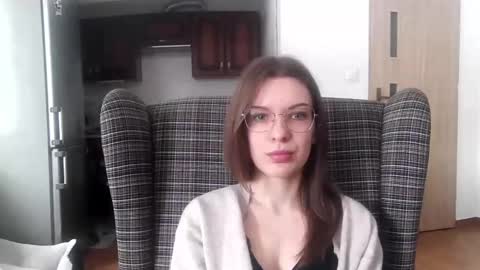 Snapshot of delightaurora chatting on February 21, 8:07 am Aurora online show from February 21, 8:07 am