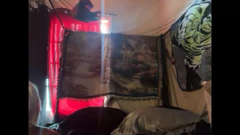 delightfuldark online show from September 10, 5:25 pm