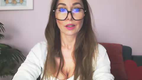 delilah_sweet online show from April 15, 4:21 pm