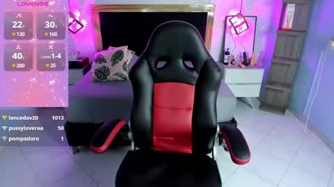 delilaquinn online show from March 12, 3:18 pm