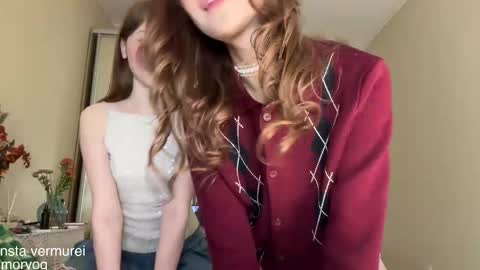 Delora online show from September 29, 2:21 am