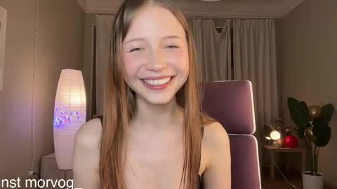 Delora online show from November 22, 9:02 pm