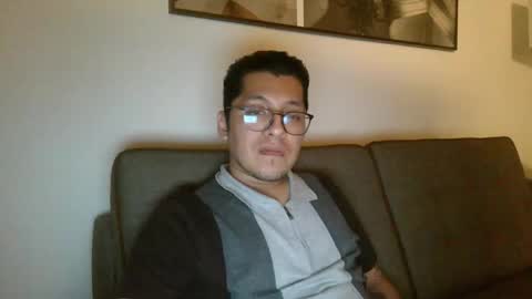 Hung Angel online show from December 2, 5:37 am