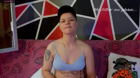 DEMI online show from October 31, 3:56 pm