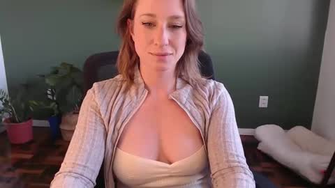 Snapshot of demmetria chatting on September 26, 5:21 pm demmetria online show from September 26, 5:21 pm