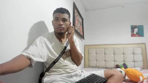 Snapshot of demol_latin chatting on January 15, 2:24 pm MASTER DAV online show from January 15, 2:24 pm