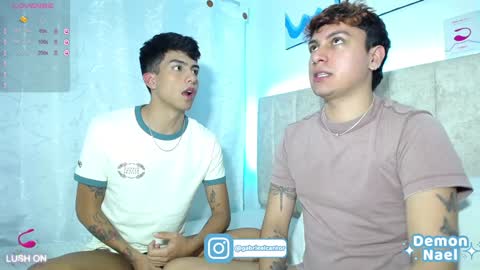 Snapshot of demonael chatting on January 7, 3:35 am Juan Gabriel Independent Models 3 online show from January 7, 3:35 am