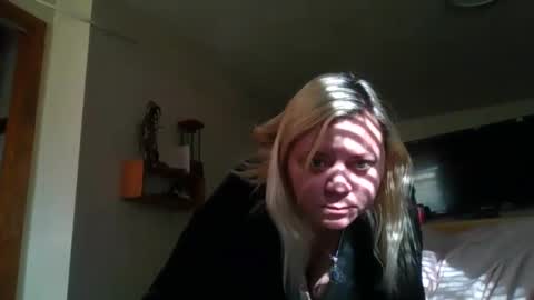 Snapshot of demongoth535 chatting on January 8, 7:03 pm demongoth535 online show from January 8, 7:03 pm