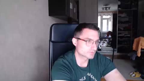 Den online show from October 21, 11:48 am
