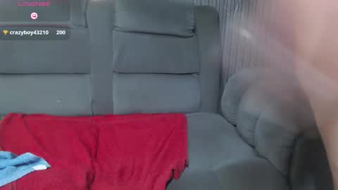 Laura online show from September 29, 1:32 pm