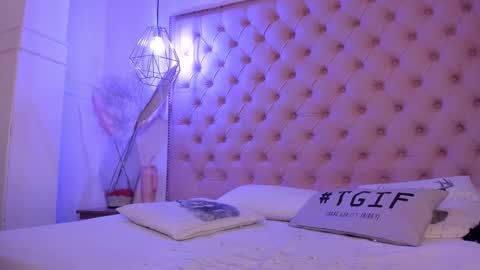 Snapshot of denisse_logan chatting on October 1, 4:55 am denisse_logan online show from October 1, 4:55 am