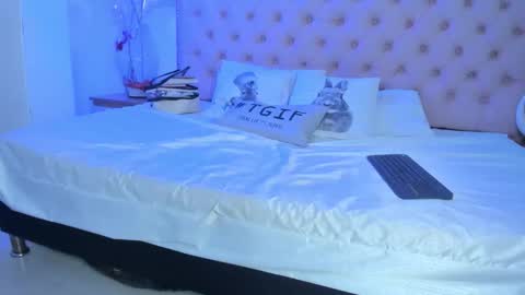 denisse_logan online show from February 7, 3:42 am