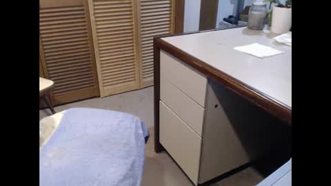 Den  Jet online show from January 8, 11:10 am