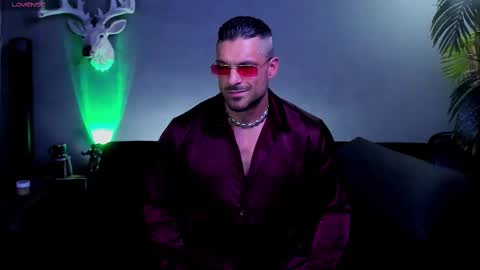 dennis_cox_ online show from February 11, 5:06 pm