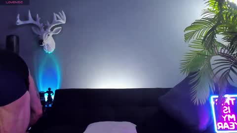 dennis_cox_ online show from January 7, 9:53 pm