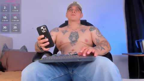 dennis munera online show from October 31, 10:37 am