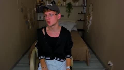 Dennis online show from November 29, 8:49 pm