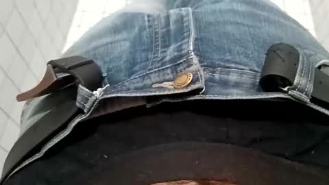 der_wanderer12 online show from December 1, 7:28 am