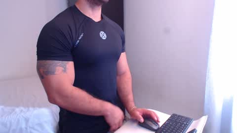 Snapshot of derek_group chatting on December 8, 2:30 pm Derek online show from December 8, 2:30 pm