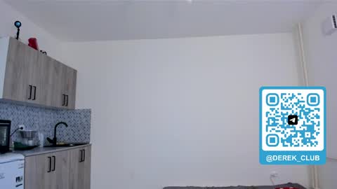 Derek online show from March 31, 4:29 pm