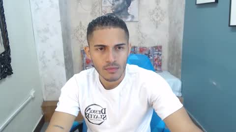 D E R E K online show from December 2, 12:14 pm