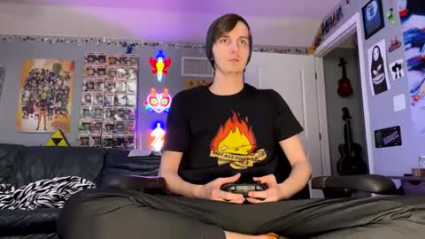 derekdings online show from February 9, 3:15 pm