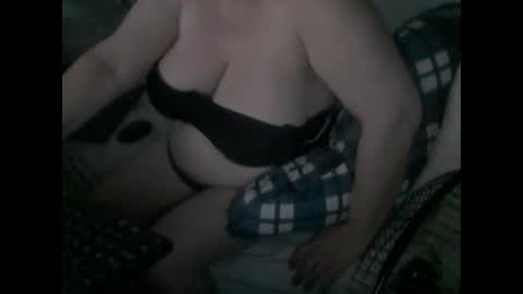 Snapshot of deroseblack chatting on October 5, 6:26 pm deroseblack online show from October 5, 6:26 pm