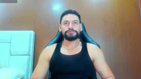 DerryBigger CM online show from November 10, 2:31 pm