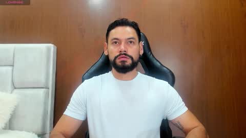 Snapshot of derrybigger_cm chatting on October 11, 8:01 pm DerryBigger CM online show from October 11, 8:01 pm
