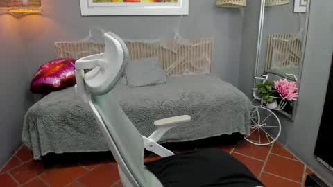 Designturbate online show from October 13, 11:29 pm