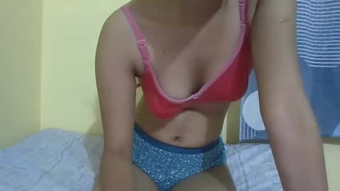 Nidhilove online show from February 13, 4:07 pm