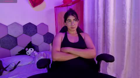 TORI AND MR. BEAR online show from March 26, 6:13 pm