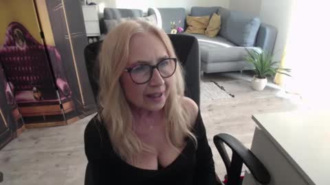 S O F I A online show from March 23, 3:28 pm