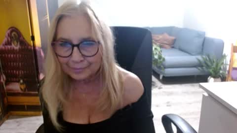 S O F I A online show from November 30, 2:35 pm