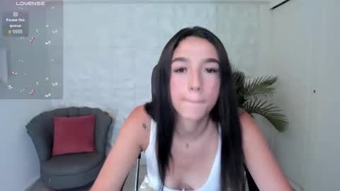 desirezarick online show from January 17, 8:35 am