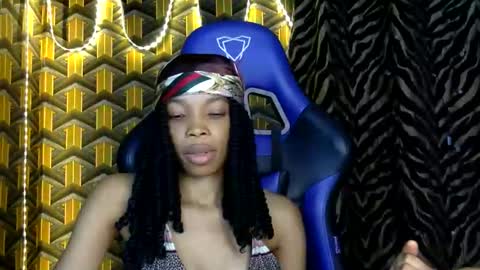 Deslimbody online show from March 29, 1:07 am