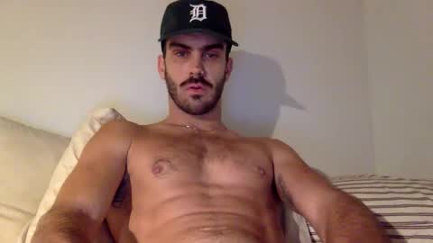 Snapshot of detroitbro chatting on October 17, 2:26 am Detroit Bro online show from October 17, 2:26 am