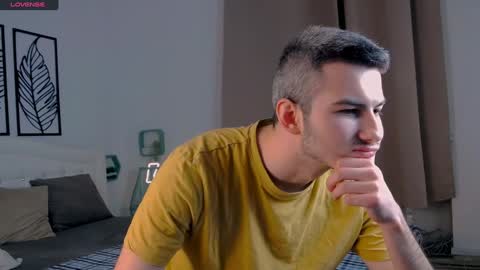 devin_ho online show from January 30, 11:24 pm