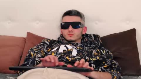 devin_ho online show from February 27, 4:57 am