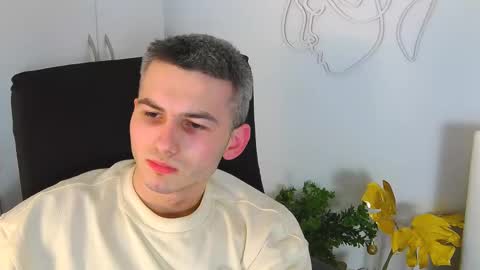 devin_ho online show from February 15, 11:14 pm