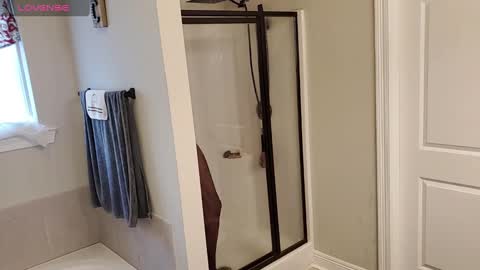 Dextercollins online show from December 18, 7:30 pm