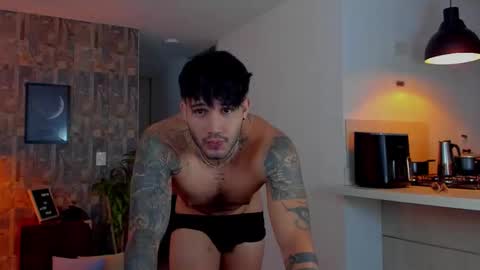 JULIAN online show from November 28, 1:24 am