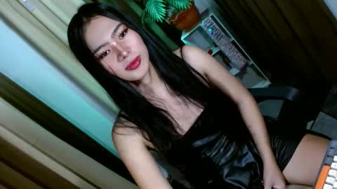 Snapshot of dhy_shane chatting on October 16, 7:35 pm dhy_shane online show from October 16, 7:35 pm