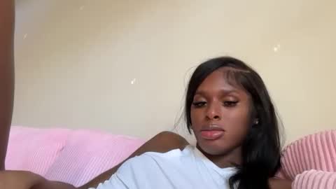 Dolly online show from November 11, 7:49 pm