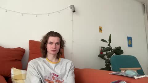 Di Alex online show from April 5, 8:22 am