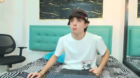   online show from October 21, 8:12 pm