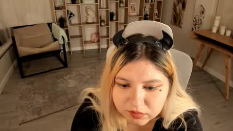 Dia online show from September 20, 2:58 am